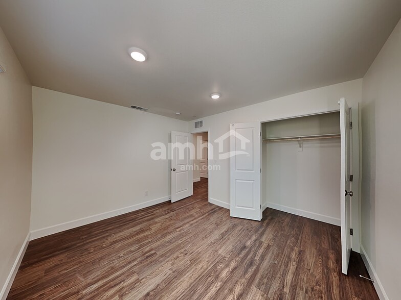 Building Photo - 302 Palazza Reserve Pl