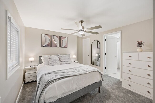 Building Photo - 14237 S Newberg Ct