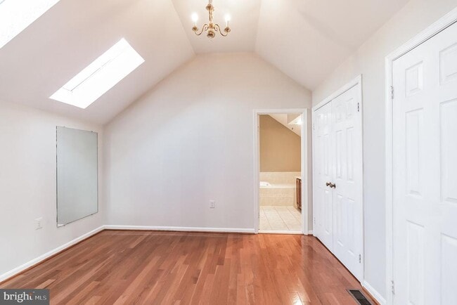 Building Photo - 14524 Pebblewood Dr