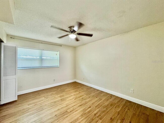 Building Photo - 865 Trotter Rd