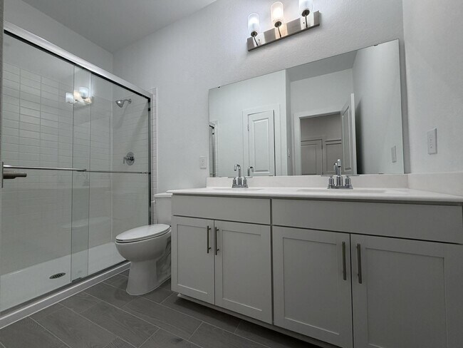 Building Photo - 8338 Bay Oaks Dr