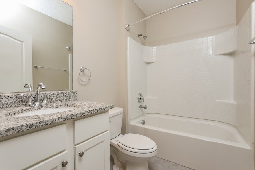 Building Photo - 3928 Silverstream Terrace