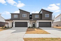 Building Photo - 718 Sun Meadows Loop