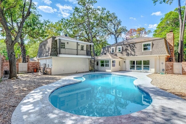 Building Photo - 5219 Lookout Mountain Dr