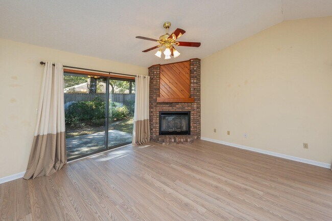 Building Photo - 101 Cedar Ridge Way