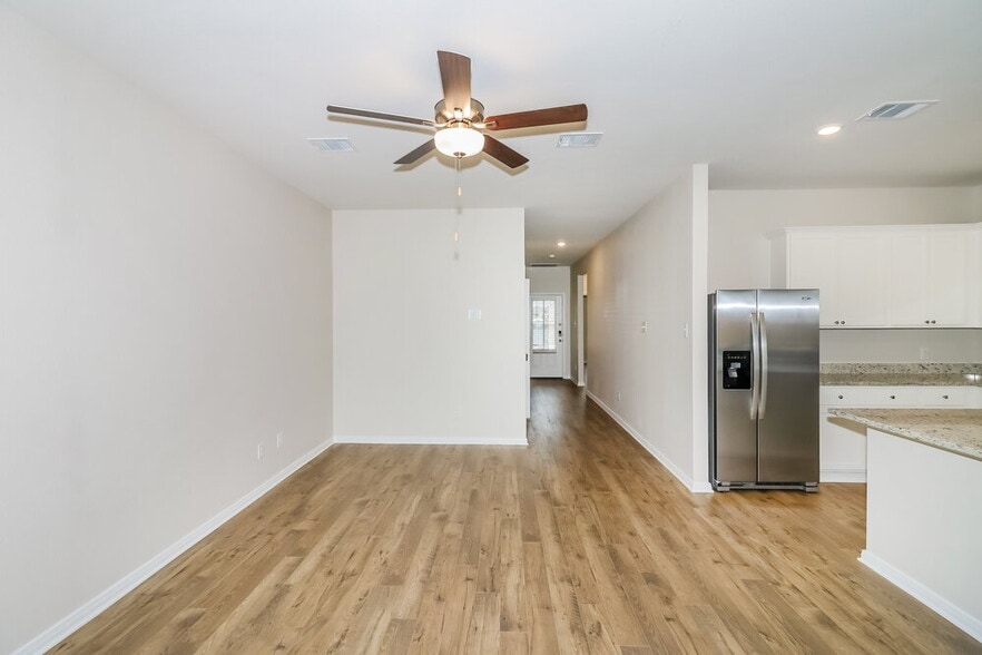 Building Photo - 7611 Tipton Meadow Way