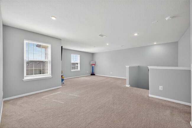 Building Photo - 10831 Fall Mill Dr