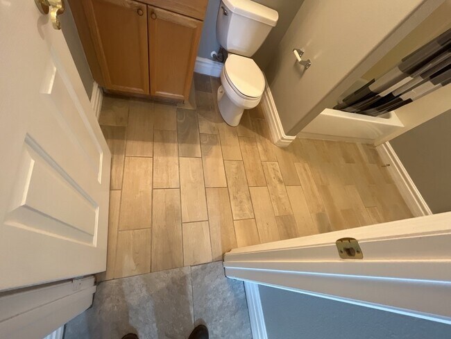 Building Photo - Stunning 2 story, 5-bedroom home in Rhodes Ranch