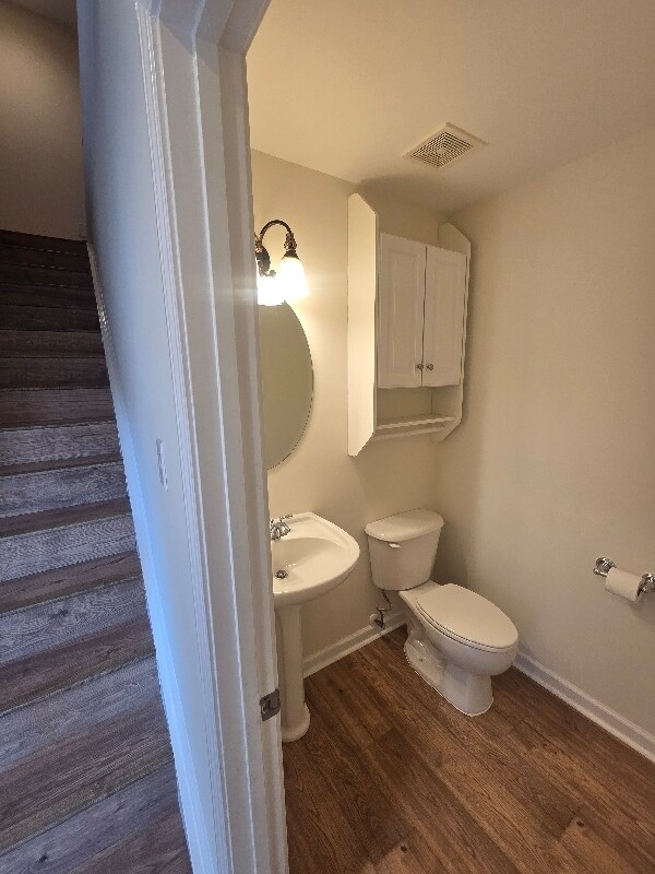 Building Photo - 418 Rosemeade Ct