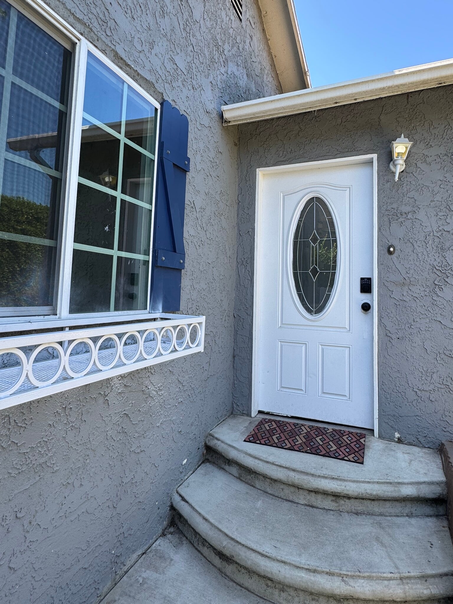 Entrance - 526 Brooks Ave