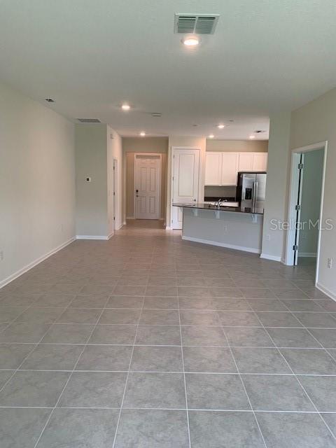 Building Photo - 16452 Champlain St