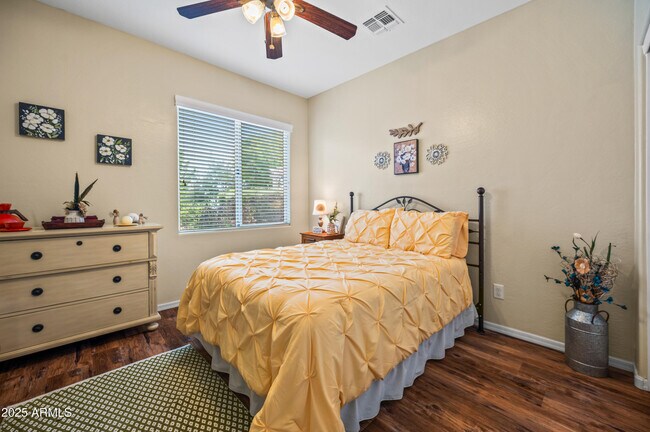 Building Photo - 42774 W Darter Dr