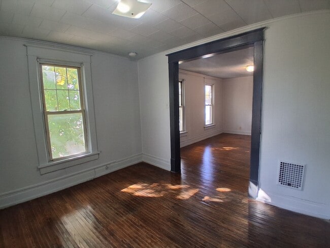 Building Photo - 503.5 Collett-