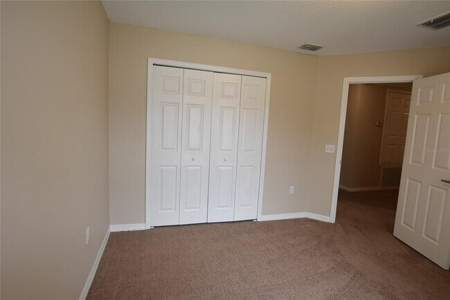 Building Photo - 527 Bristol Cir