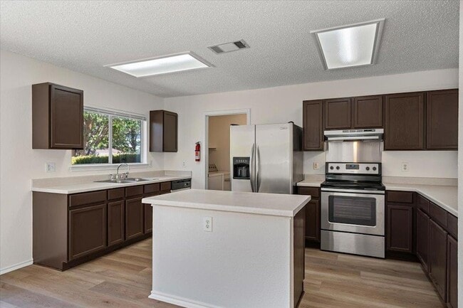 Building Photo - 1208 Dexford Dr