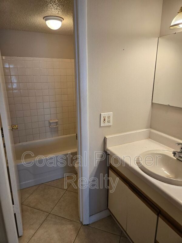 Building Photo - 7511 Pitch Pine Cir