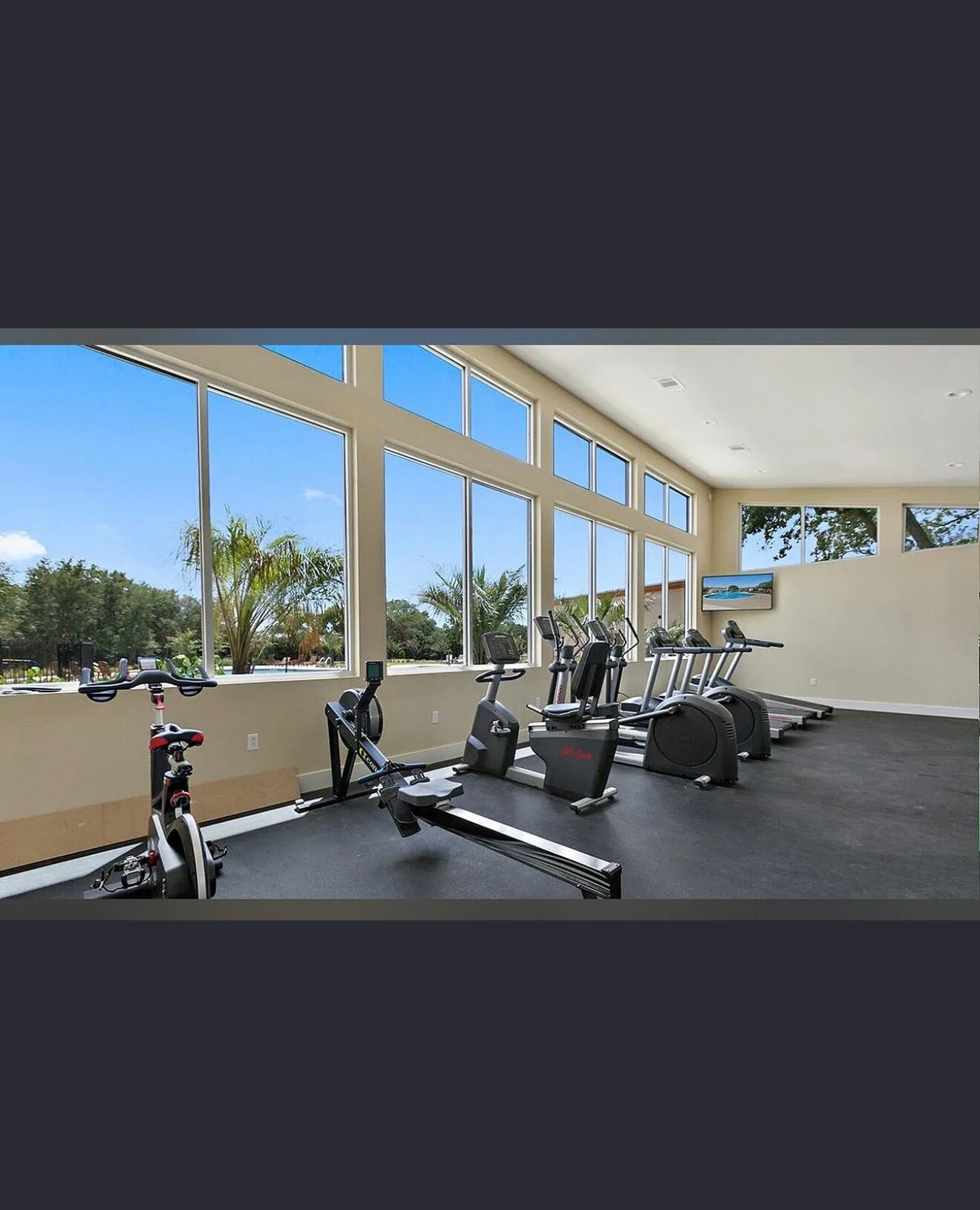 Building Photo - 1920 Centerline Ln