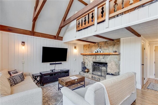 Building Photo - 3 Berkshire Ln