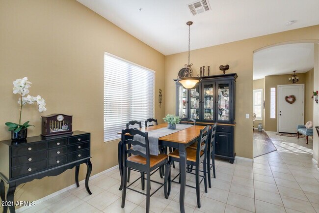 Building Photo - 10474 E Morning Star Dr