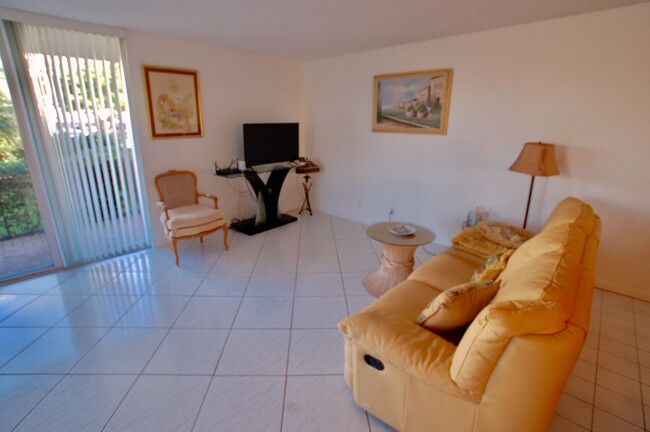 Building Photo - 3575 S Ocean Blvd