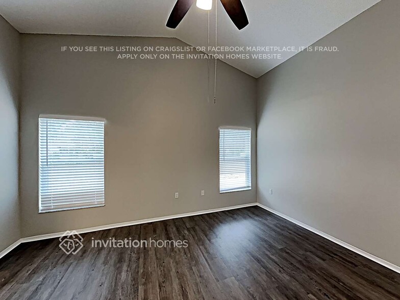 Building Photo - 5503 Starling Loop