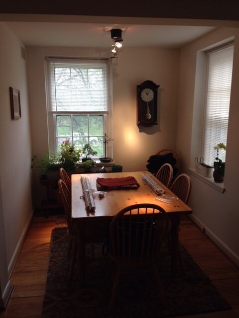 Building Photo - 1 Bedroom 1 Bath in McLean Gardens Just Off Wisc. Ave.!