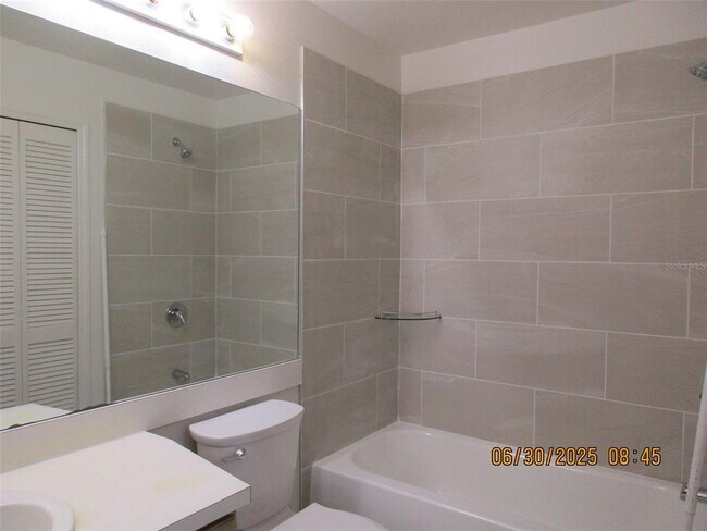 Building Photo - 13336 Fairway Glen Dr