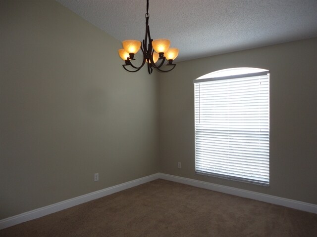 Building Photo - 4618 Castile Way S