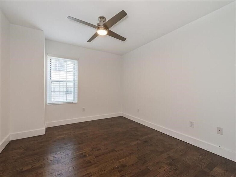 Building Photo - 199 14th St NE