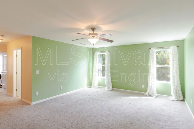 Building Photo - 110 Glenview Lane
