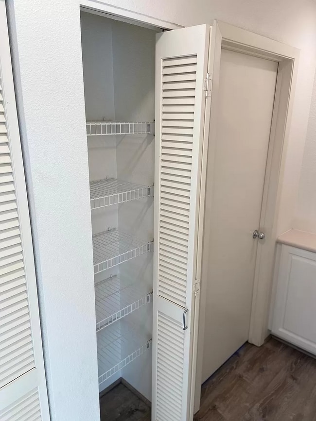 Building Photo - 92-1479-1479 Aliinui Dr