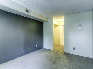 Building Photo - 8813 Colorado Blvd Apt 202