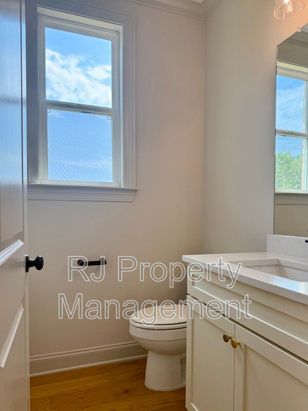 Building Photo - 924 Aldwick Dr