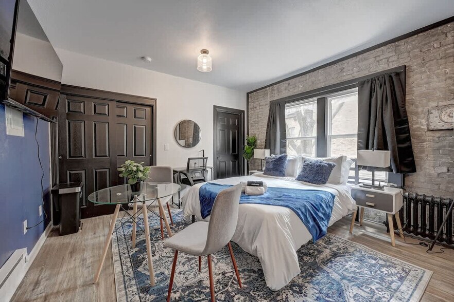 Primary Photo - 1925 N Prospect Ave