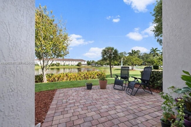 Building Photo - 2467 SE 19th St