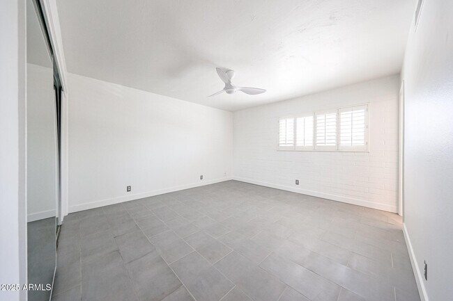 Building Photo - 6544 N 12th St
