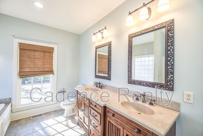 Building Photo - 205 N Sea Lily Ct