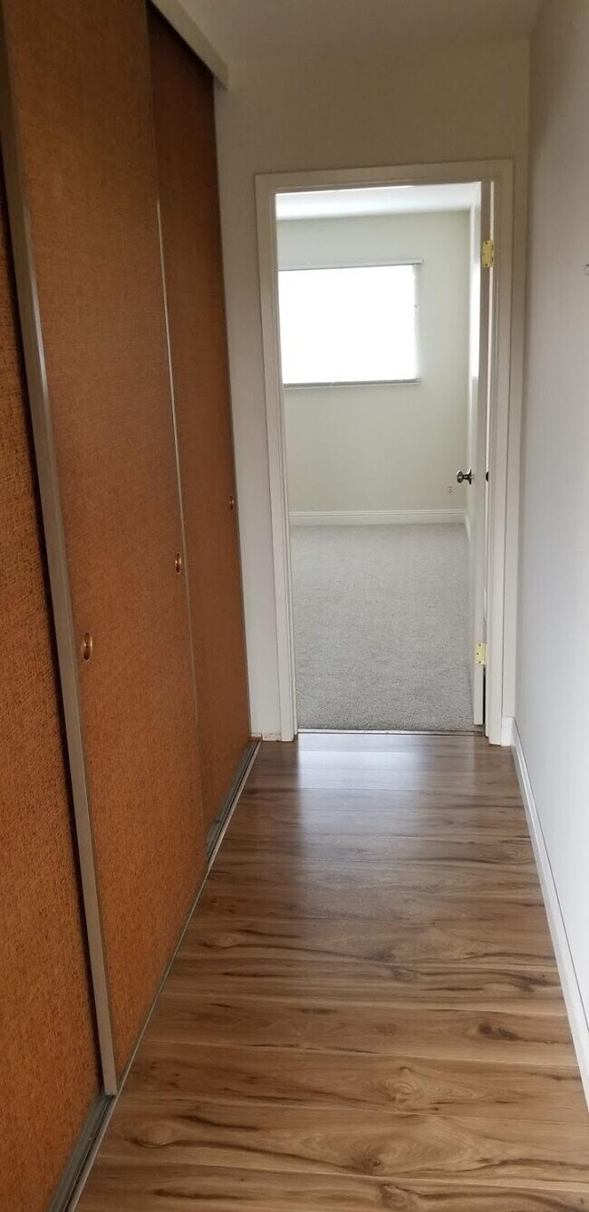 hallway to bedroom - 2144 Lincoln Ave