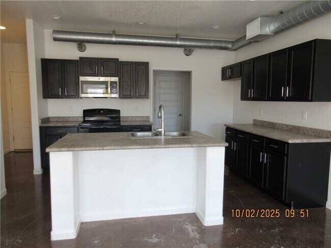 Building Photo - 3560 N Bond St
