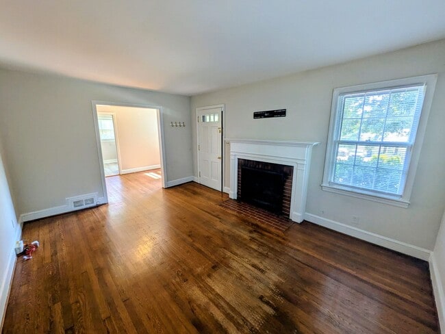 Building Photo - 1004 Lockland Ave