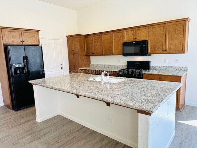 Building Photo - 7605 E Giavanna Ave