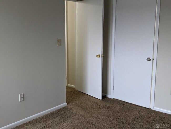 Building Photo - 5113 Ravens Crest Dr