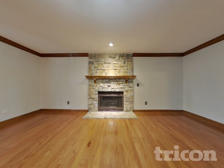 Building Photo - 3909 NW 74th St