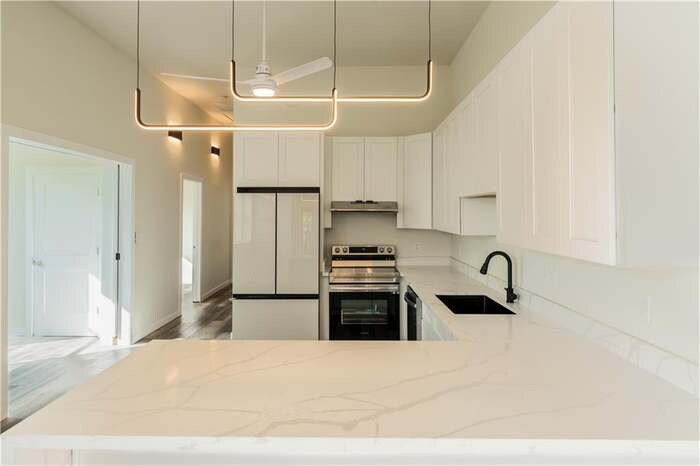 Building Photo - 2404 Ursulines Ave