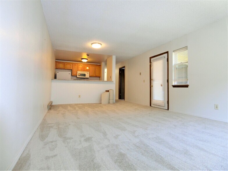 Building Photo - 5842 NE 75th St