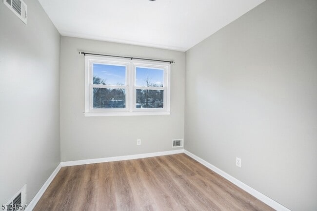 Building Photo - 1 Tempe Wick Rd