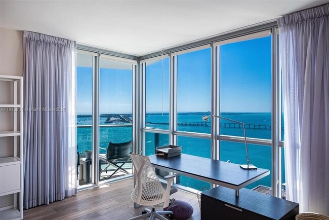 Building Photo - 1331 Brickell Bay Dr