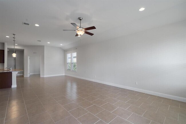 Building Photo - 209 Methodius Dr