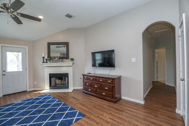 Building Photo - 18023 Melissa Springs Dr