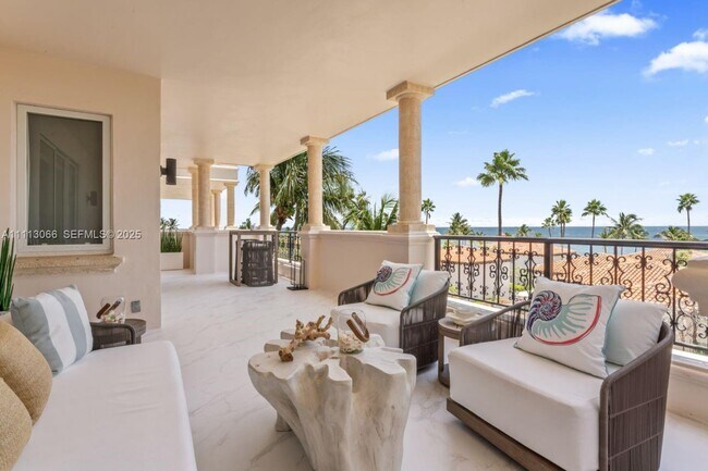 Building Photo - 19143 Fisher Island Dr